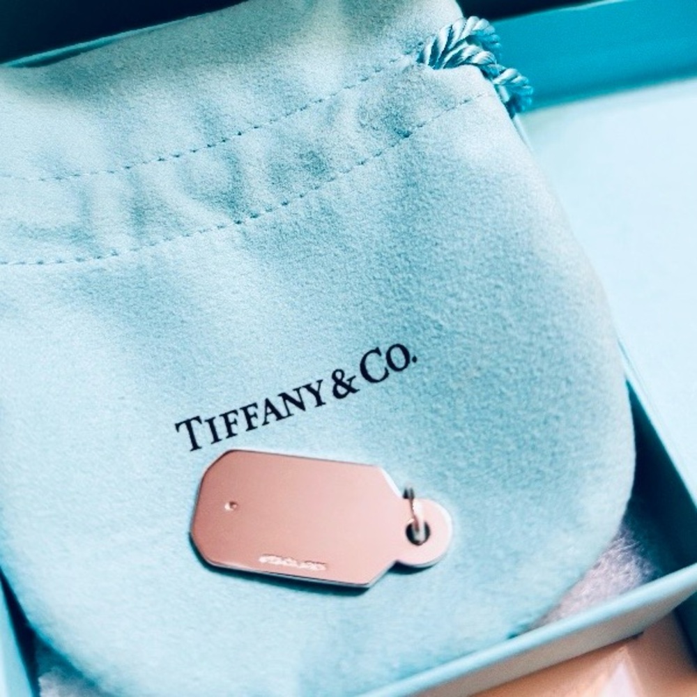 Tiffany & Co. Tag Charm with Diamond - Picture 6 of 8